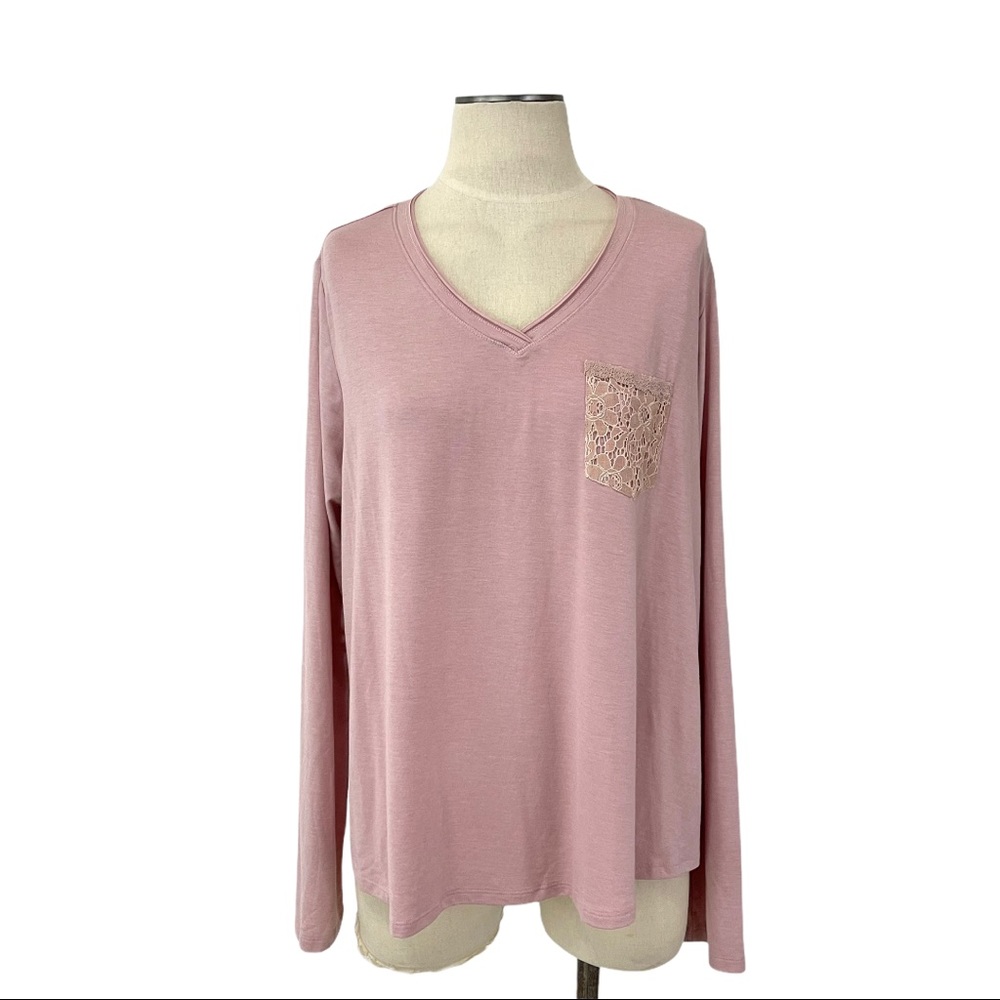 Rue 21- Light Pink Relaxed Fit LS Top Size XL Jrs